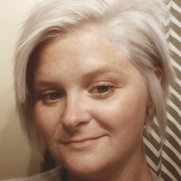 Meet your Posher, Randi - Picture 1 of 1